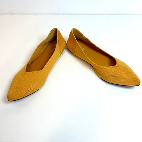 NWT • Women’s MIA “Kerri” Pointed Toe Flats • Size 6.5M • Color: Mustard Yellow - Picture 8 of 13